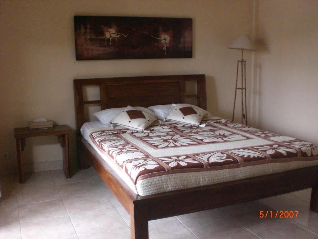 Adi House Homestay Ubud Exterior foto